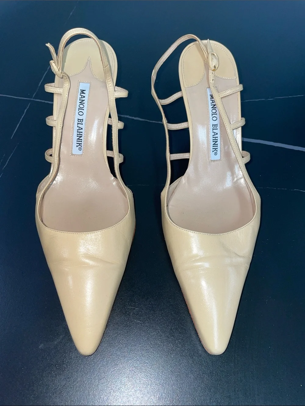 MANOLO BLAHNIK LEATHER SLINGBACK PUMPS FTL-08-202
